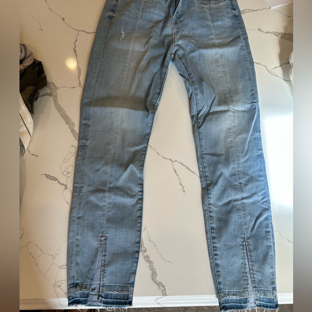 pistola jeans